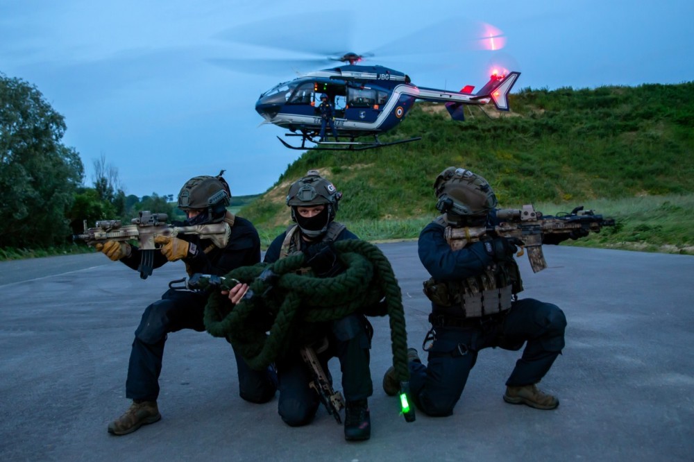 In June 2024, I could join a full day with the Special Forces of the French Police. This is the Eurocopter EC-145 9036/JBG of the Forces Aériennes de la Gendarmerie with the GIGN (Groupe d'Intervention de la Gendarmerie Nationale) during a fast-roping training exercise.