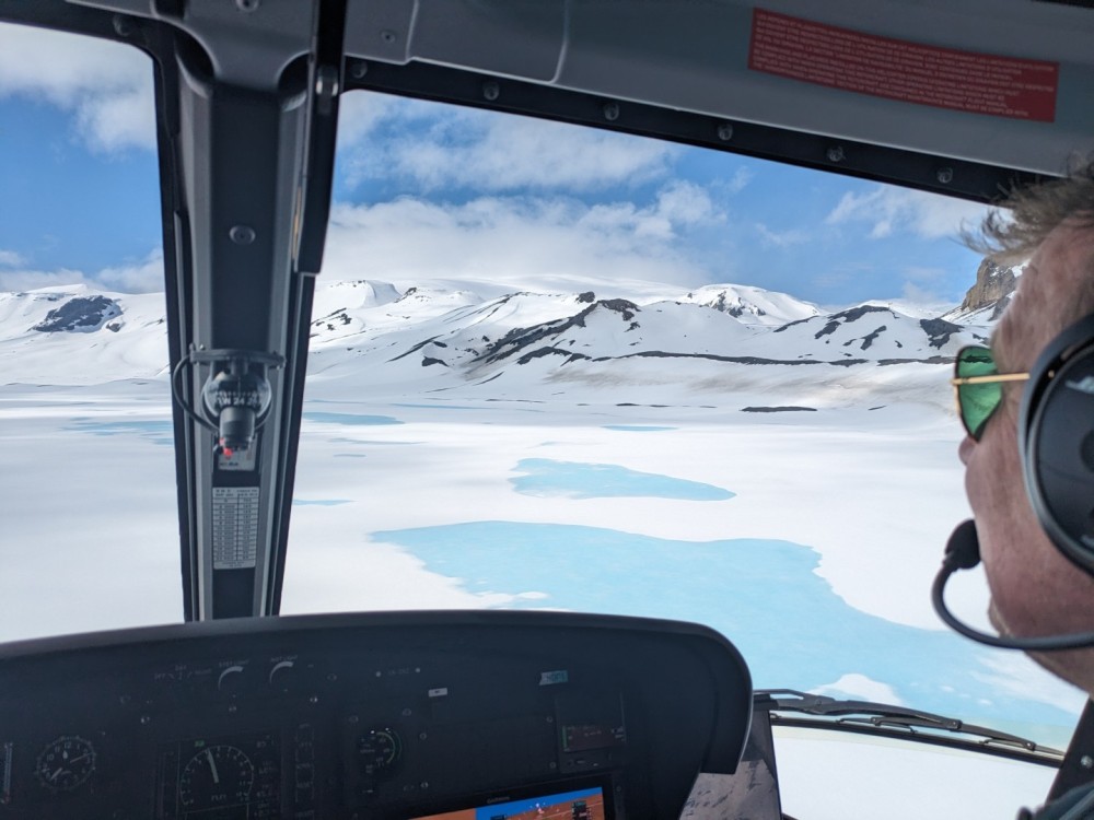 Going to the glacier in a fantastic weather.
Sightseeing helicopter tour in Iceland with Mylifeasahelicopterpilot.
Pilot Gisli Gislason