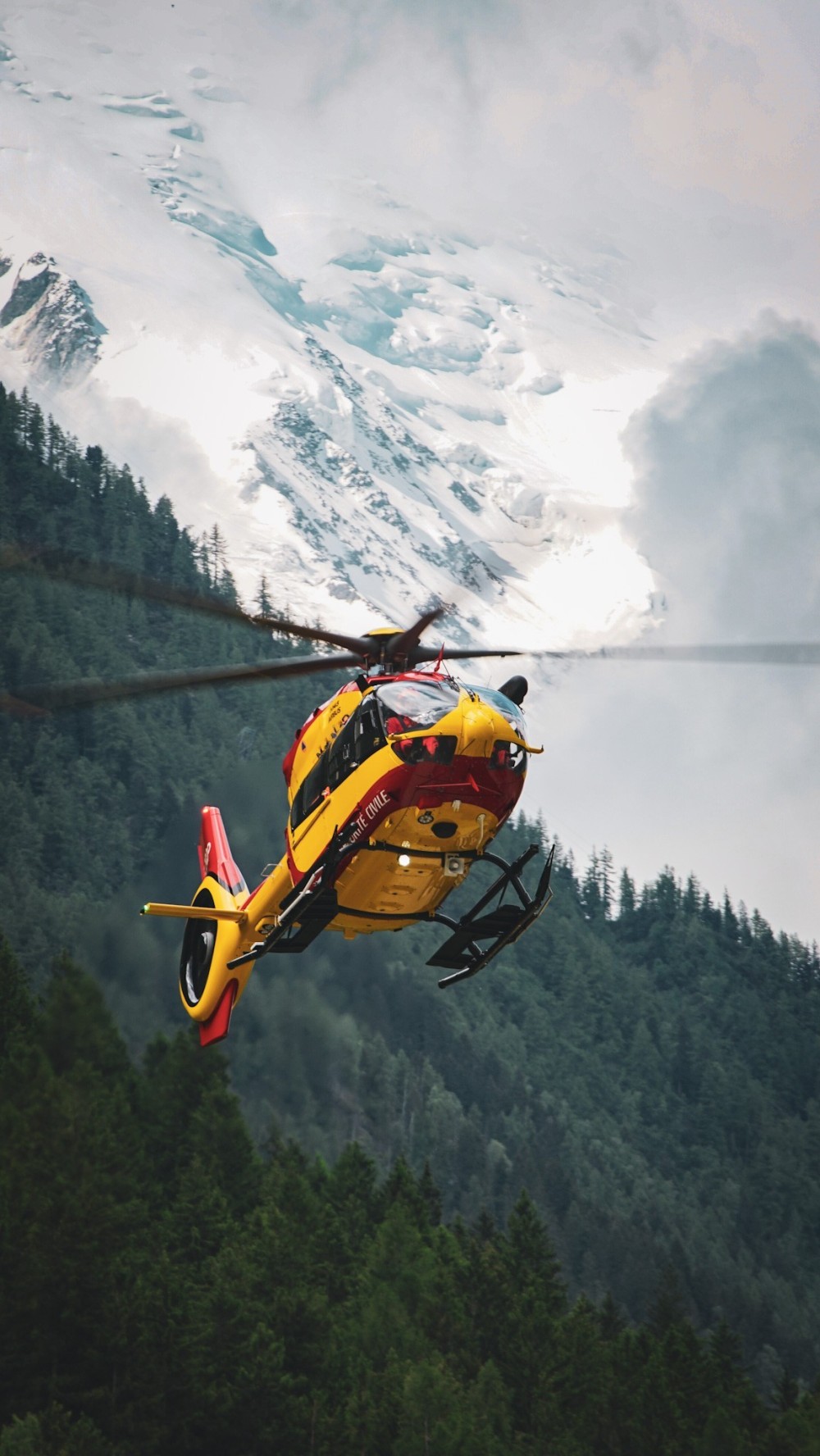 H145 sécurité civil chamonix mont blanc France