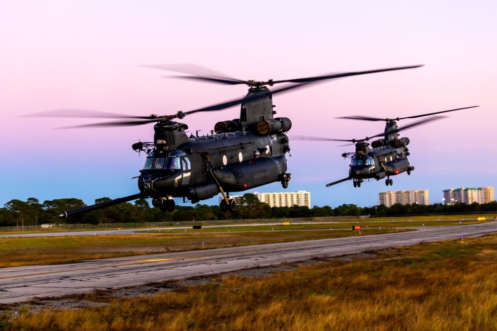 Here’s a pair of 3rd Bn. Block II MH-47G SOAR Chinooks rolling out of Destin Executive Airport for their evening sortie over the sound!