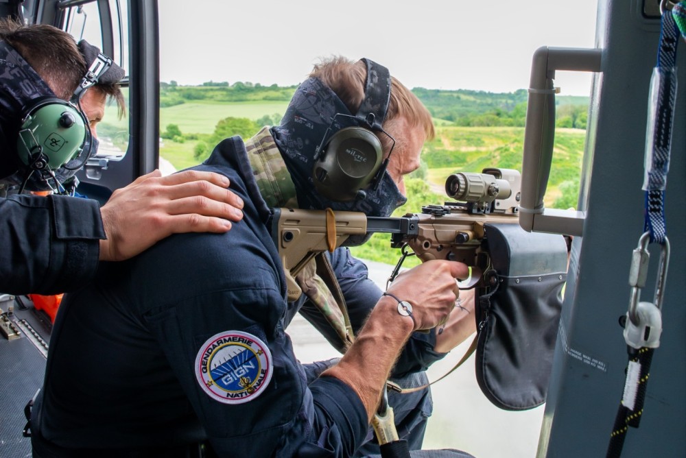 In June 2024, I photographed a GIGN sniper shooting from a FAGN (Forces Aériennes de la Gendarmerie Nationale) EC145 helicopter in a closed training area in France