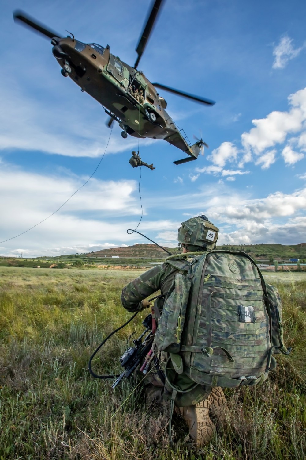 Special Operations and Helicopters. Perfect binomial.
Training exercise with NH-90 "Sarrio" helicopters of the III Maneuver Helicopter Battalion (BHELMA III) of the Spanish Army Aviation