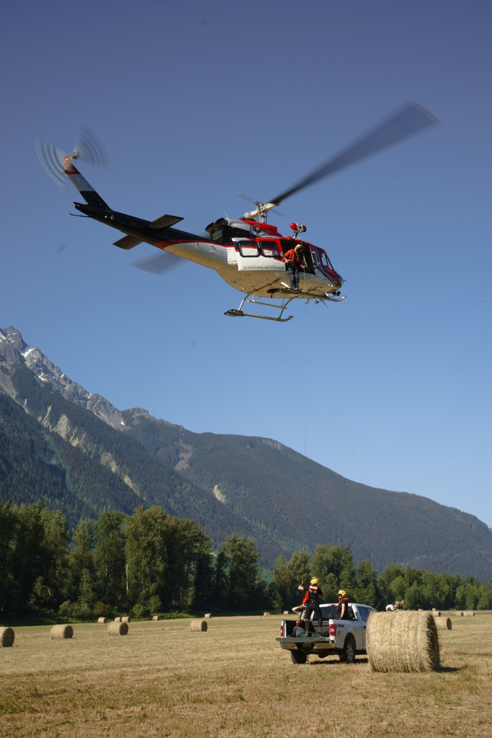 Hoist Rescue Training in Pemberton, British Columbia with Blackcomb Helicopters Bell 212HP aircraft, SR3 trainers and Cougar Helicopters Rescue Techs.